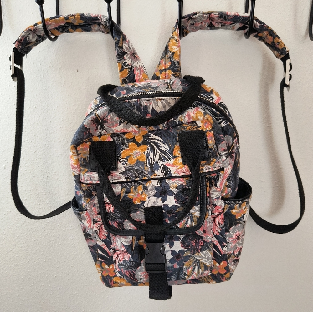 Wild fable backpack/purse - Picture 2 of 11